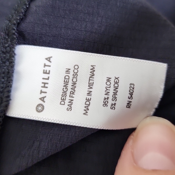 Athleta Black Running Black Shorts Women's Size 4 - Picture 8 of 9